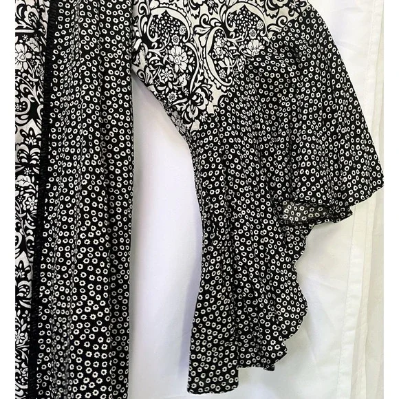 Solitaire Top Womens 1X Black White Print Boho Crochet Trim Peasant Curvy Shape - Picture 3 of 9